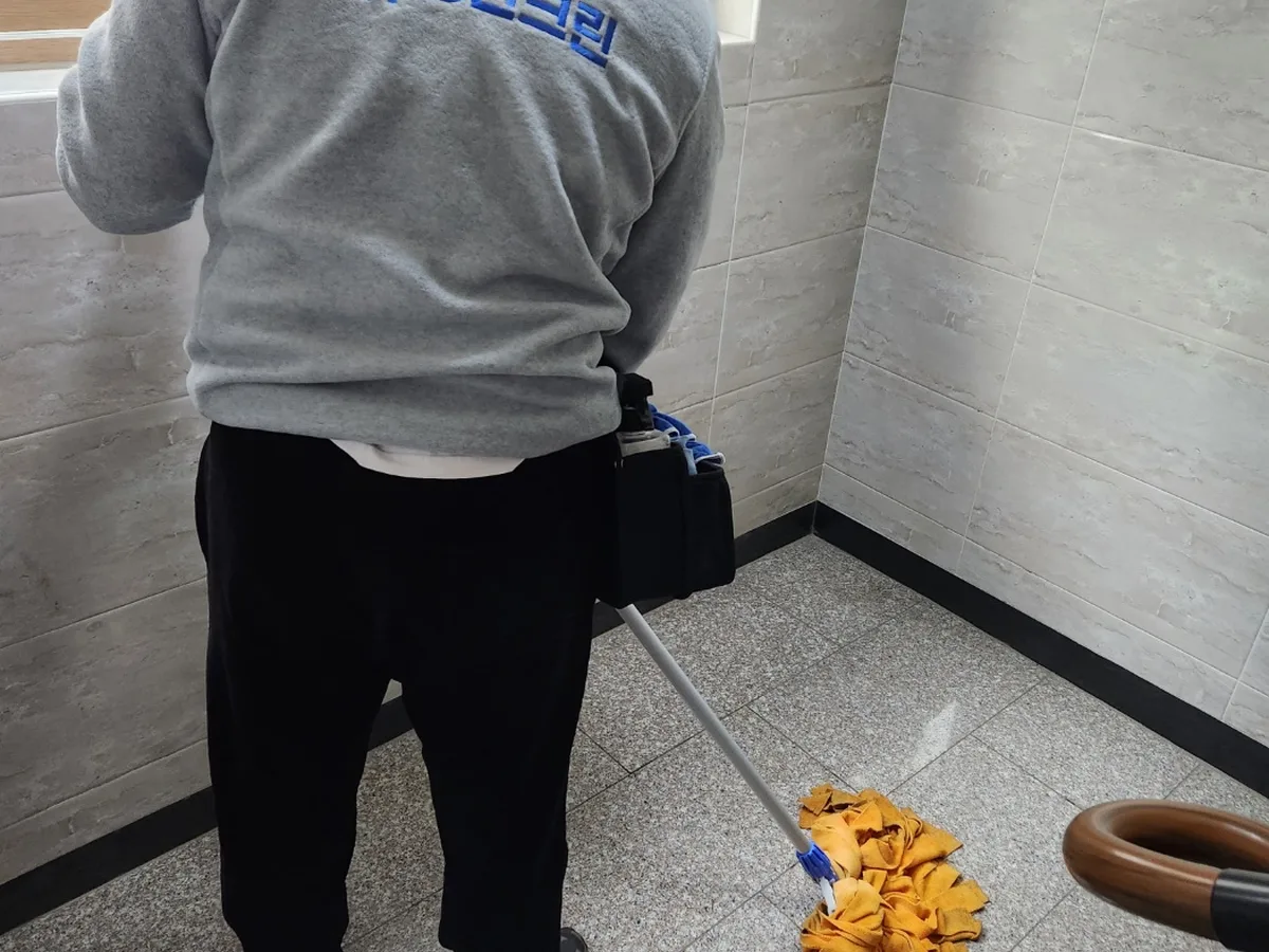 거제시 거제면 가정 복도·대기 동선 야간 위생청소 사례 - 행진크린